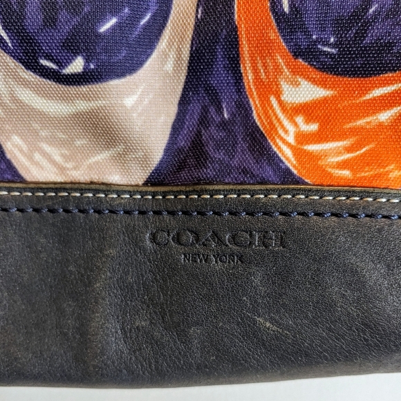 Coach shoulder crossbody strap purse. C signature 19946 - Picture 11 of 17